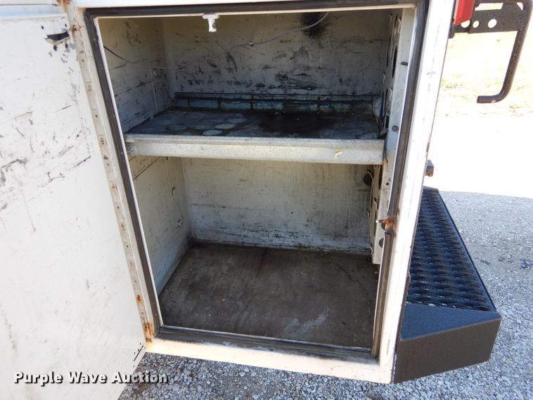 image for item DH2235 2003 Ford F350 Super Duty utility bed pickup truck