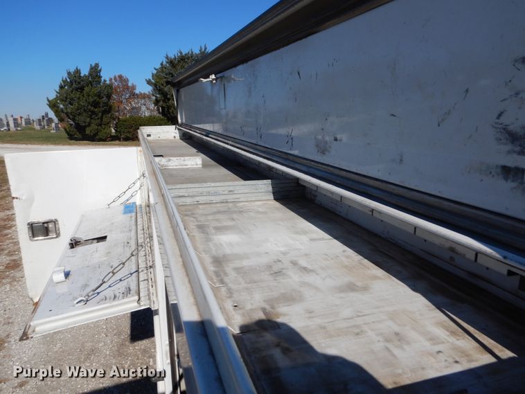 image for item DH2235 2003 Ford F350 Super Duty utility bed pickup truck