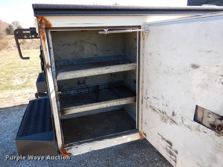 image for item DH2235 2003 Ford F350 Super Duty utility bed pickup truck