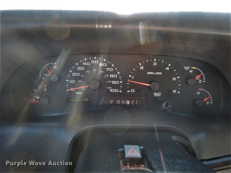 image for item DH2235 2003 Ford F350 Super Duty utility bed pickup truck