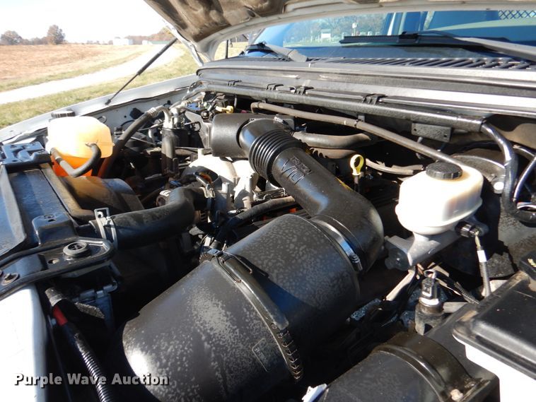 image for item DH2235 2003 Ford F350 Super Duty utility bed pickup truck