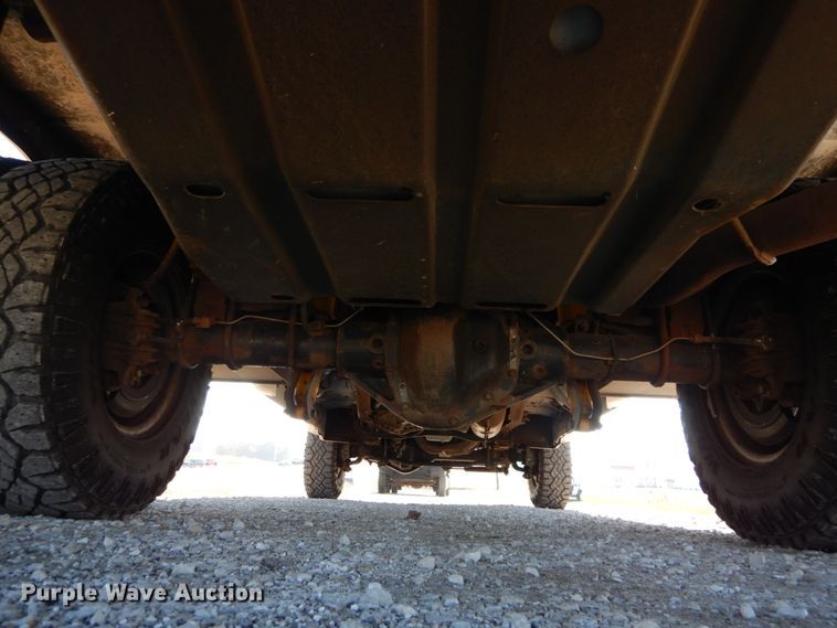 image for item DH2235 2003 Ford F350 Super Duty utility bed pickup truck