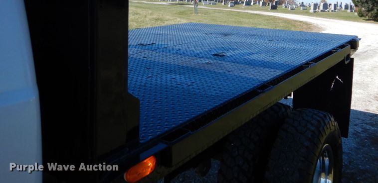 image for item DH2238 2008 Ford F350 Super Duty flatbed pickup truck