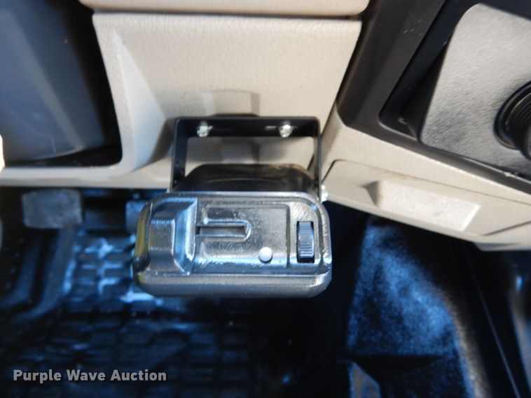 image for item DH2238 2008 Ford F350 Super Duty flatbed pickup truck