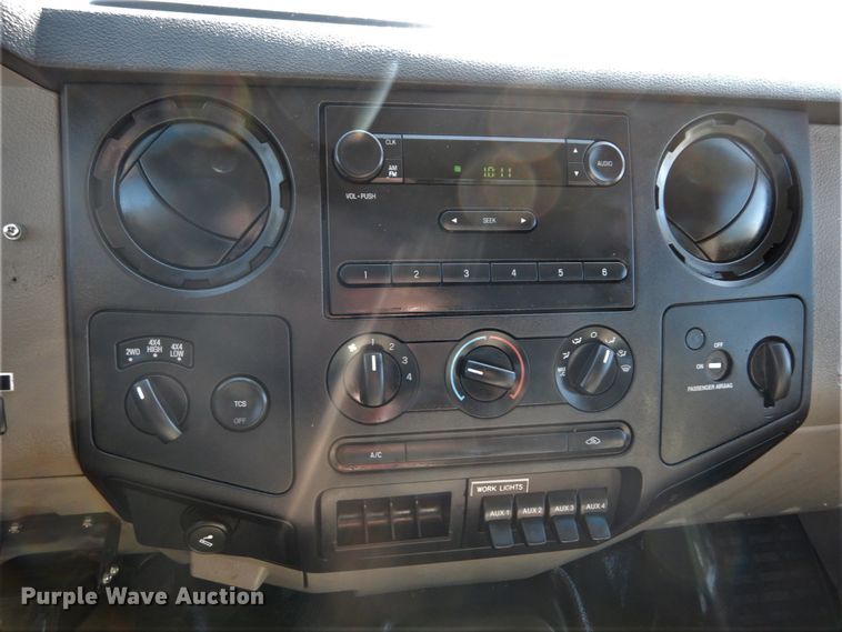 image for item DH2238 2008 Ford F350 Super Duty flatbed pickup truck