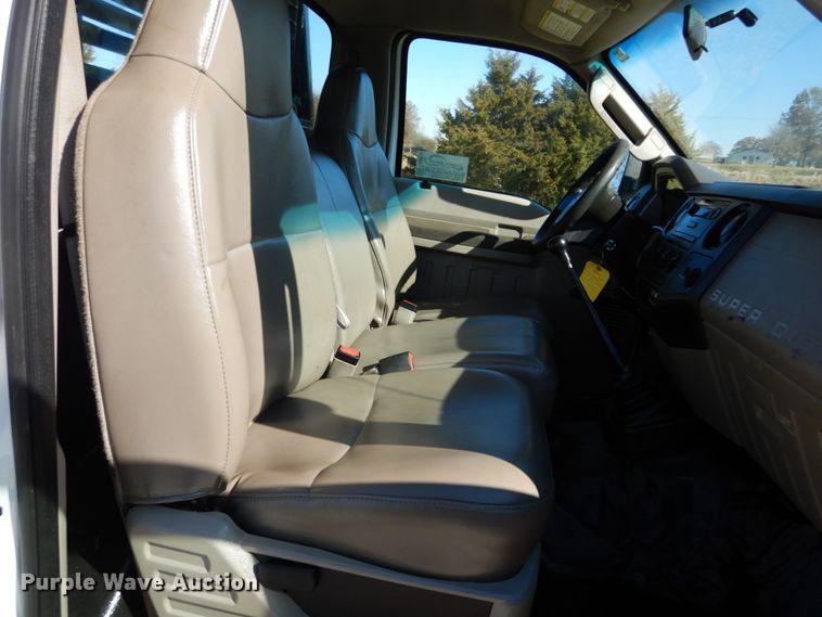 image for item DH2238 2008 Ford F350 Super Duty flatbed pickup truck