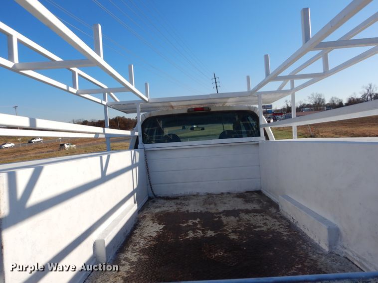 image for item DH2244 2005 Ford F350 Super Duty Crew Cab utility bed pickup truck