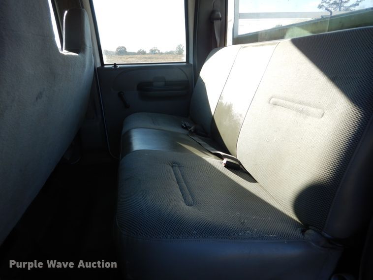 image for item DH2244 2005 Ford F350 Super Duty Crew Cab utility bed pickup truck