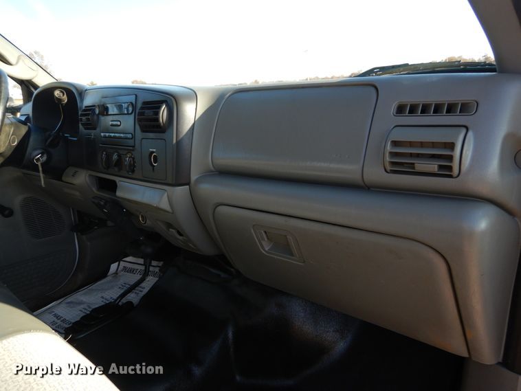 image for item DH2244 2005 Ford F350 Super Duty Crew Cab utility bed pickup truck