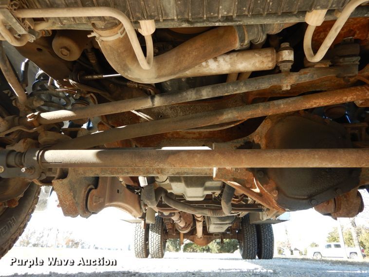 image for item DH2244 2005 Ford F350 Super Duty Crew Cab utility bed pickup truck