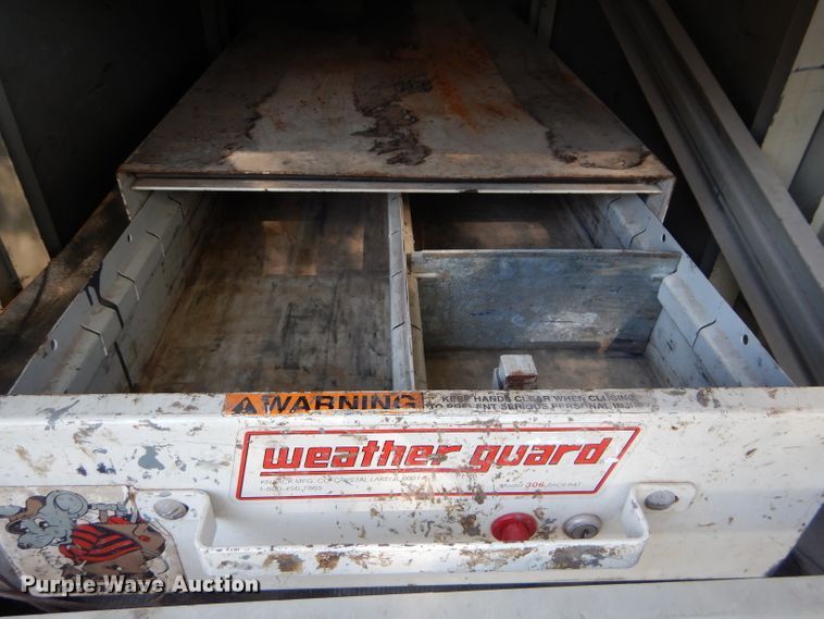 image for item DH2688 2002 Ford F550 Super Duty utility bed truck