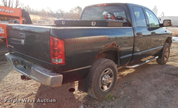 image for item DH2712 2004 Dodge Ram 2500 Quad Cab pickup truck