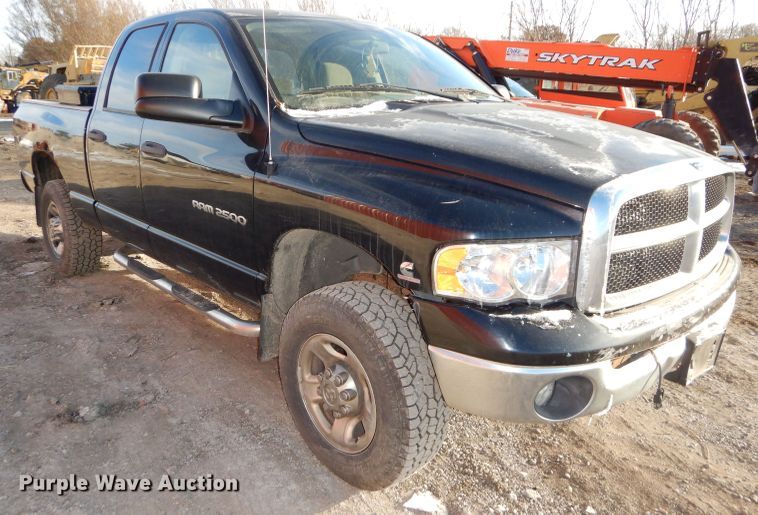 image for item DH2712 2004 Dodge Ram 2500 Quad Cab pickup truck