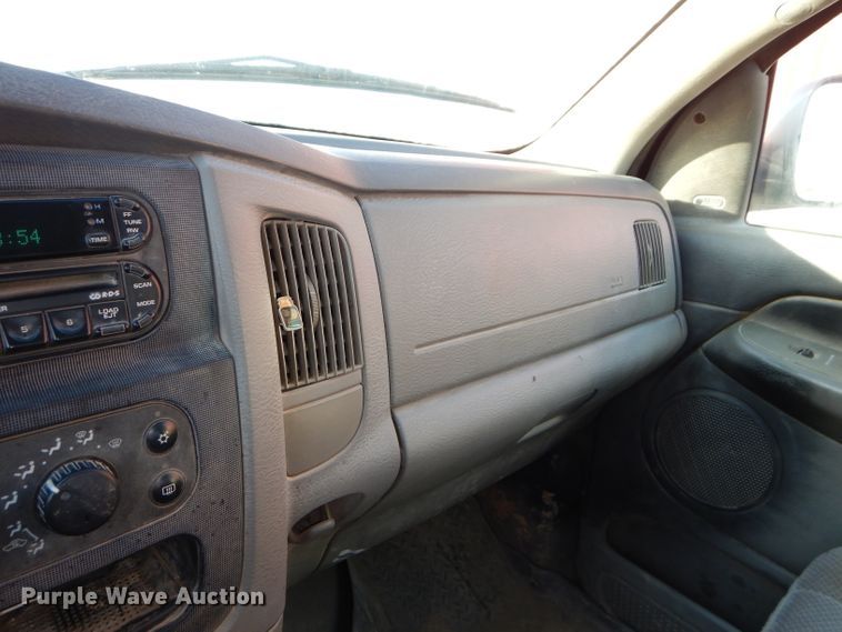 image for item DH2712 2004 Dodge Ram 2500 Quad Cab pickup truck
