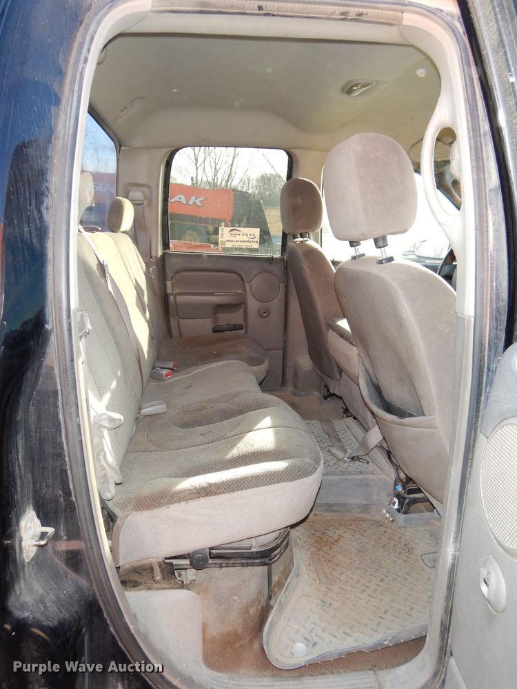 image for item DH2712 2004 Dodge Ram 2500 Quad Cab pickup truck