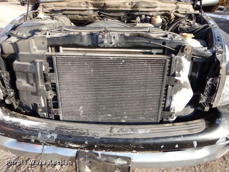 image for item DH2712 2004 Dodge Ram 2500 Quad Cab pickup truck