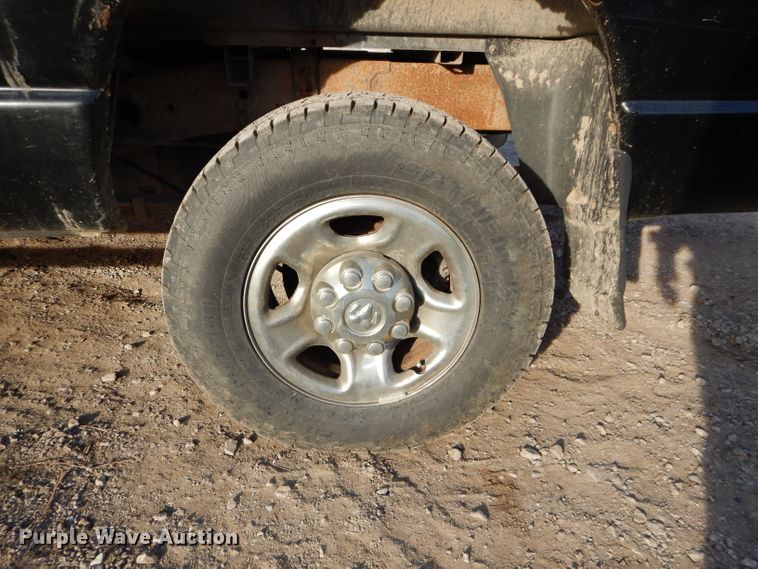 image for item DH2712 2004 Dodge Ram 2500 Quad Cab pickup truck