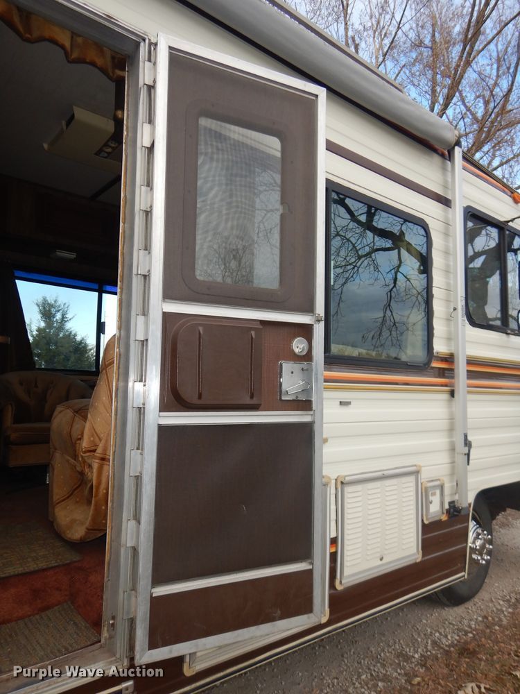 image for item DH2733 1985 Chevrolet Allegro RV