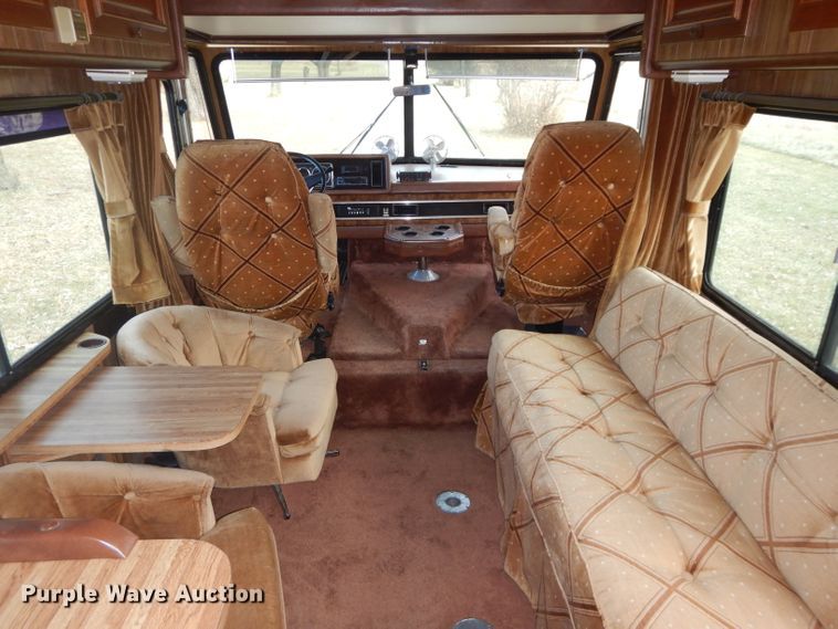 image for item DH2733 1985 Chevrolet Allegro RV