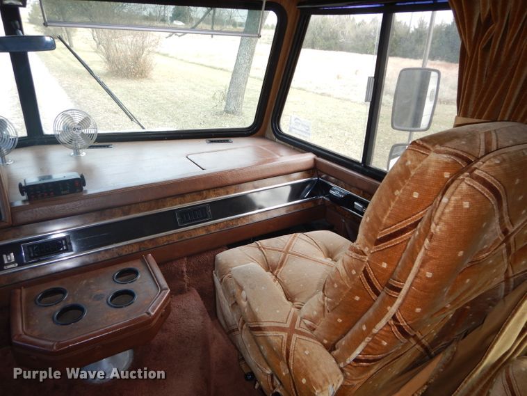 image for item DH2733 1985 Chevrolet Allegro RV