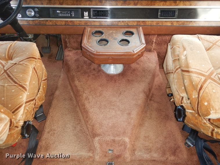 image for item DH2733 1985 Chevrolet Allegro RV