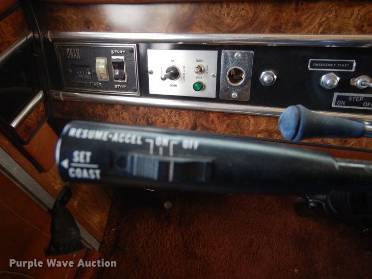 image for item DH2733 1985 Chevrolet Allegro RV