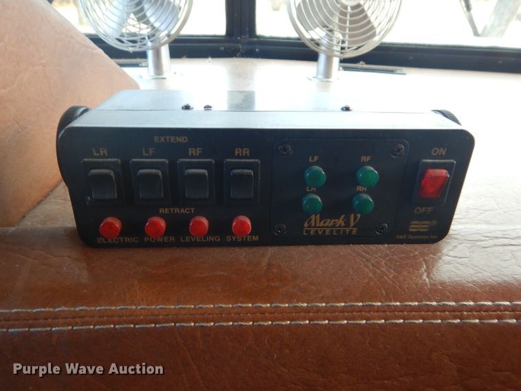 image for item DH2733 1985 Chevrolet Allegro RV