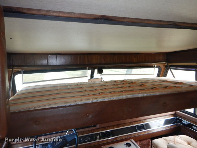 image for item DH2733 1985 Chevrolet Allegro RV