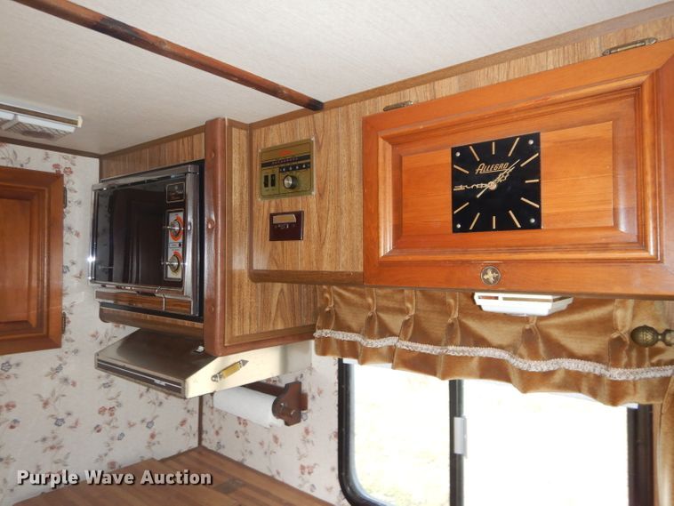 image for item DH2733 1985 Chevrolet Allegro RV