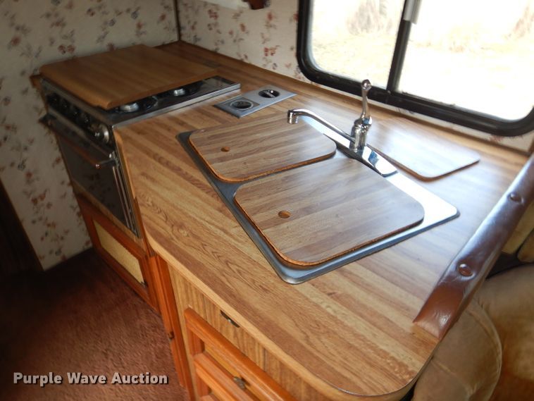 image for item DH2733 1985 Chevrolet Allegro RV