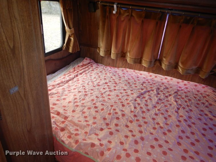 image for item DH2733 1985 Chevrolet Allegro RV