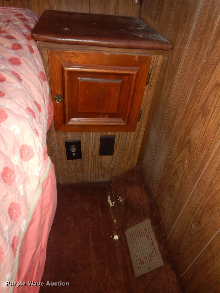 image for item DH2733 1985 Chevrolet Allegro RV