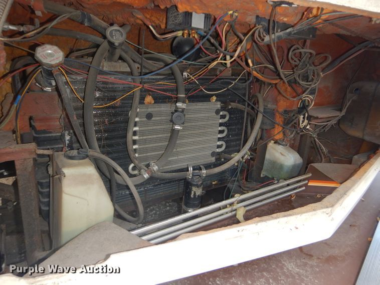 image for item DH2733 1985 Chevrolet Allegro RV