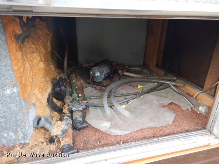 image for item DH2733 1985 Chevrolet Allegro RV