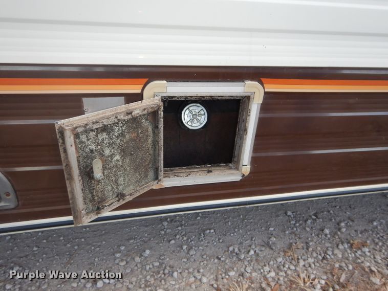 image for item DH2733 1985 Chevrolet Allegro RV