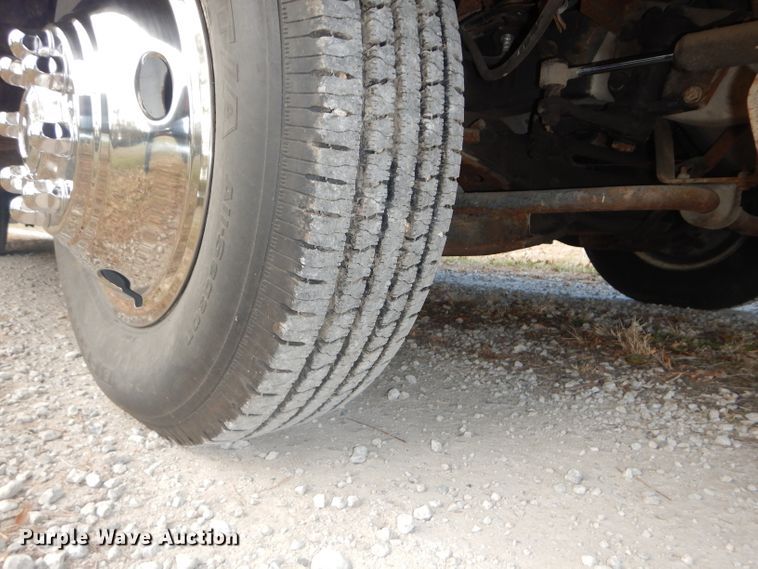 image for item DH2733 1985 Chevrolet Allegro RV