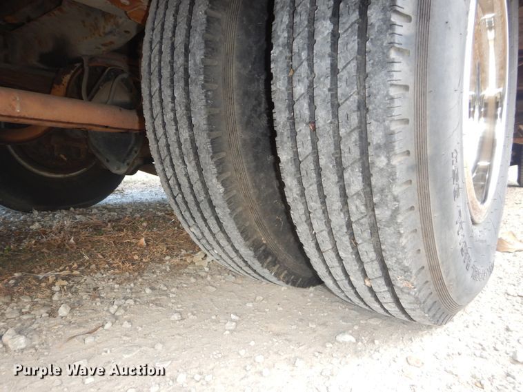 image for item DH2733 1985 Chevrolet Allegro RV