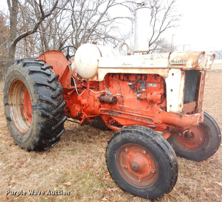 image for item DH4250 Case 900 tractor