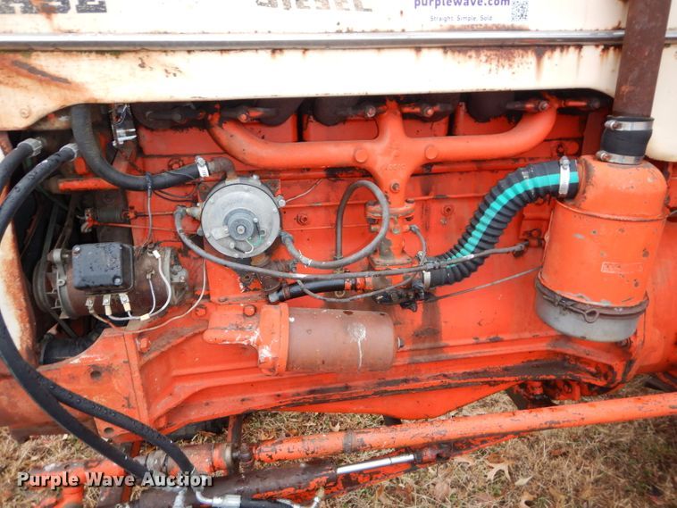 image for item DH4250 Case 900 tractor