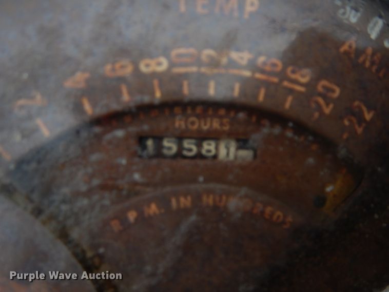 image for item DH4250 Case 900 tractor