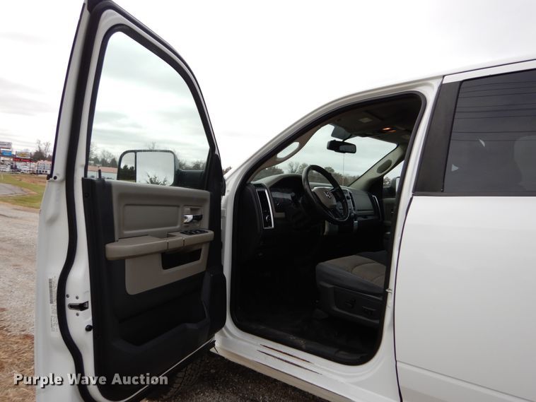 image for item DH5024 2012 Dodge Ram 2500HD Crew Cab pickup truck