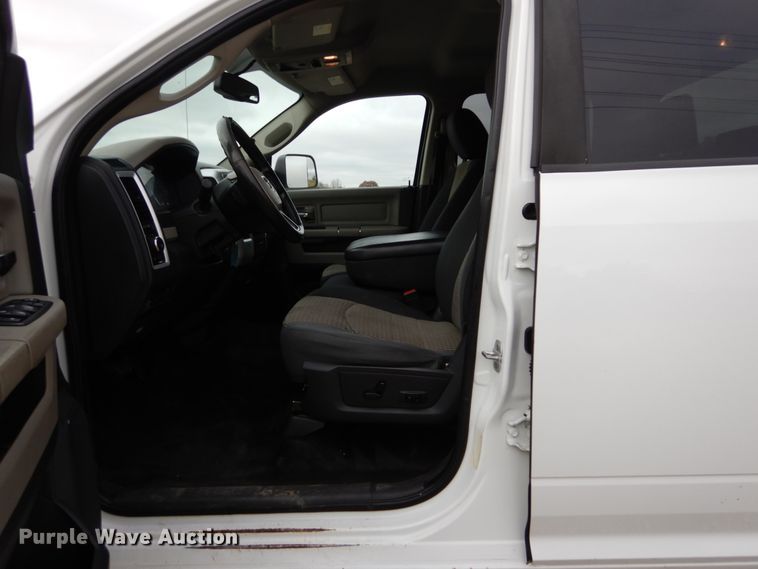 image for item DH5024 2012 Dodge Ram 2500HD Crew Cab pickup truck