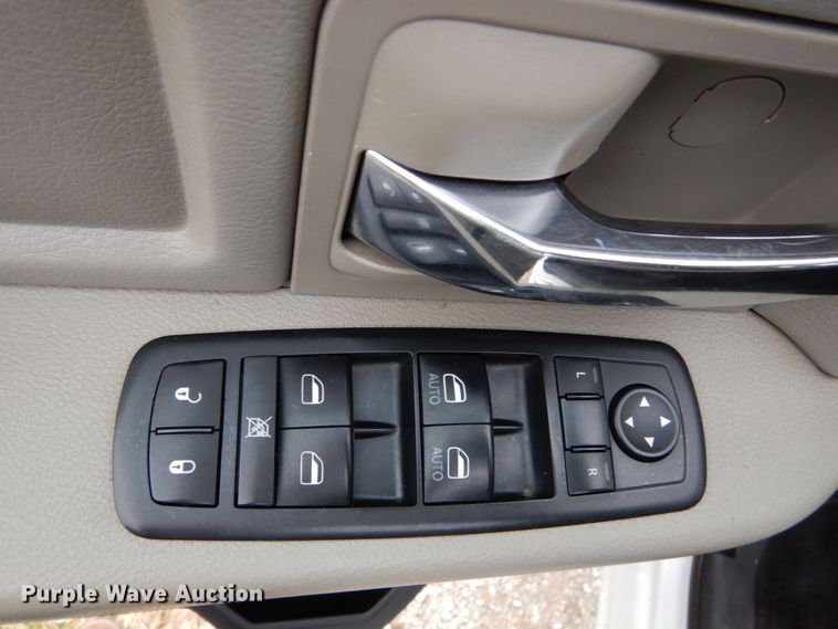 image for item DH5024 2012 Dodge Ram 2500HD Crew Cab pickup truck