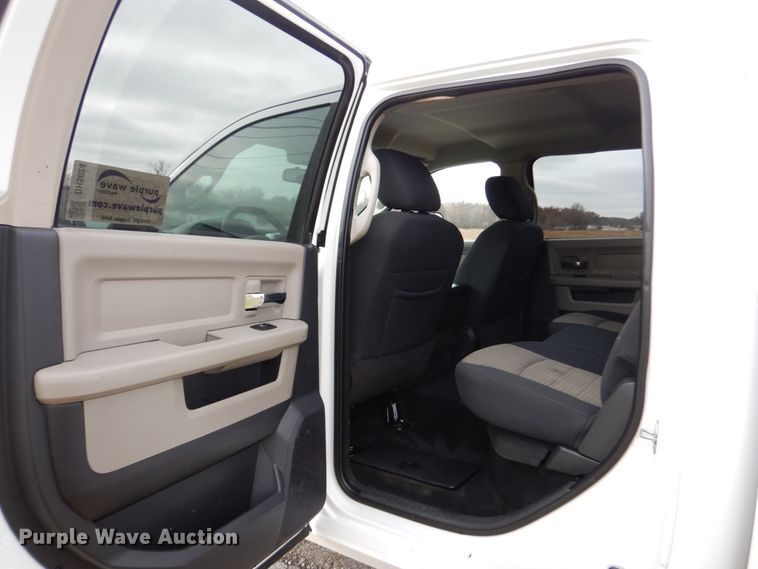 image for item DH5024 2012 Dodge Ram 2500HD Crew Cab pickup truck