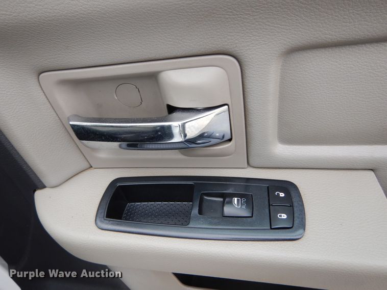 image for item DH5024 2012 Dodge Ram 2500HD Crew Cab pickup truck