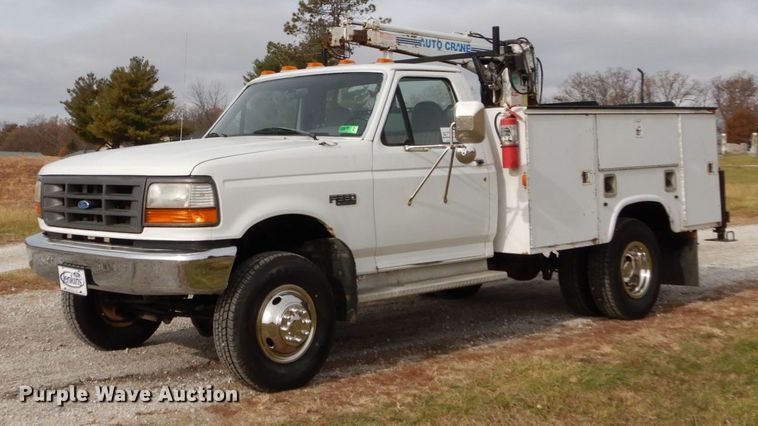 image for item DH5025 1997 Ford F350 XL utility bed pickup truck