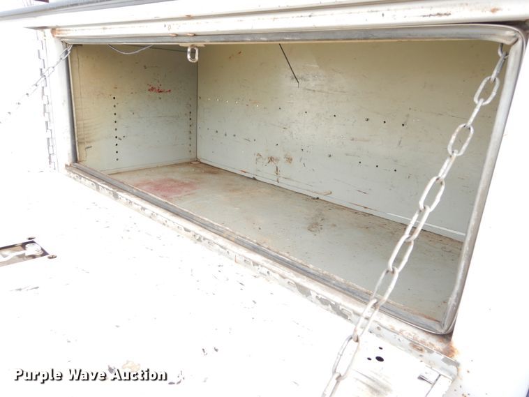 image for item DH5025 1997 Ford F350 XL utility bed pickup truck