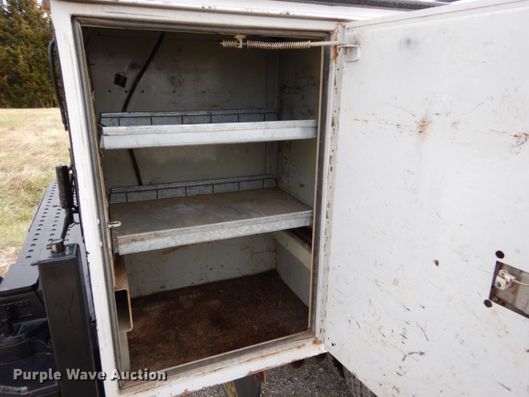 image for item DH5025 1997 Ford F350 XL utility bed pickup truck