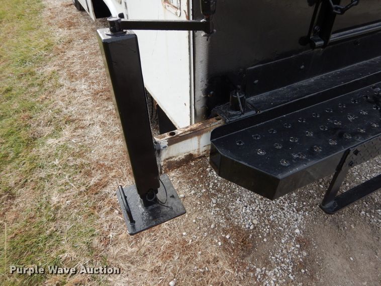 image for item DH5025 1997 Ford F350 XL utility bed pickup truck