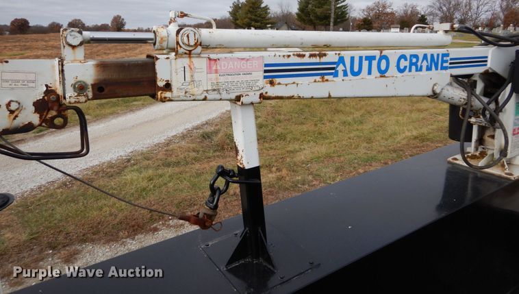 image for item DH5025 1997 Ford F350 XL utility bed pickup truck